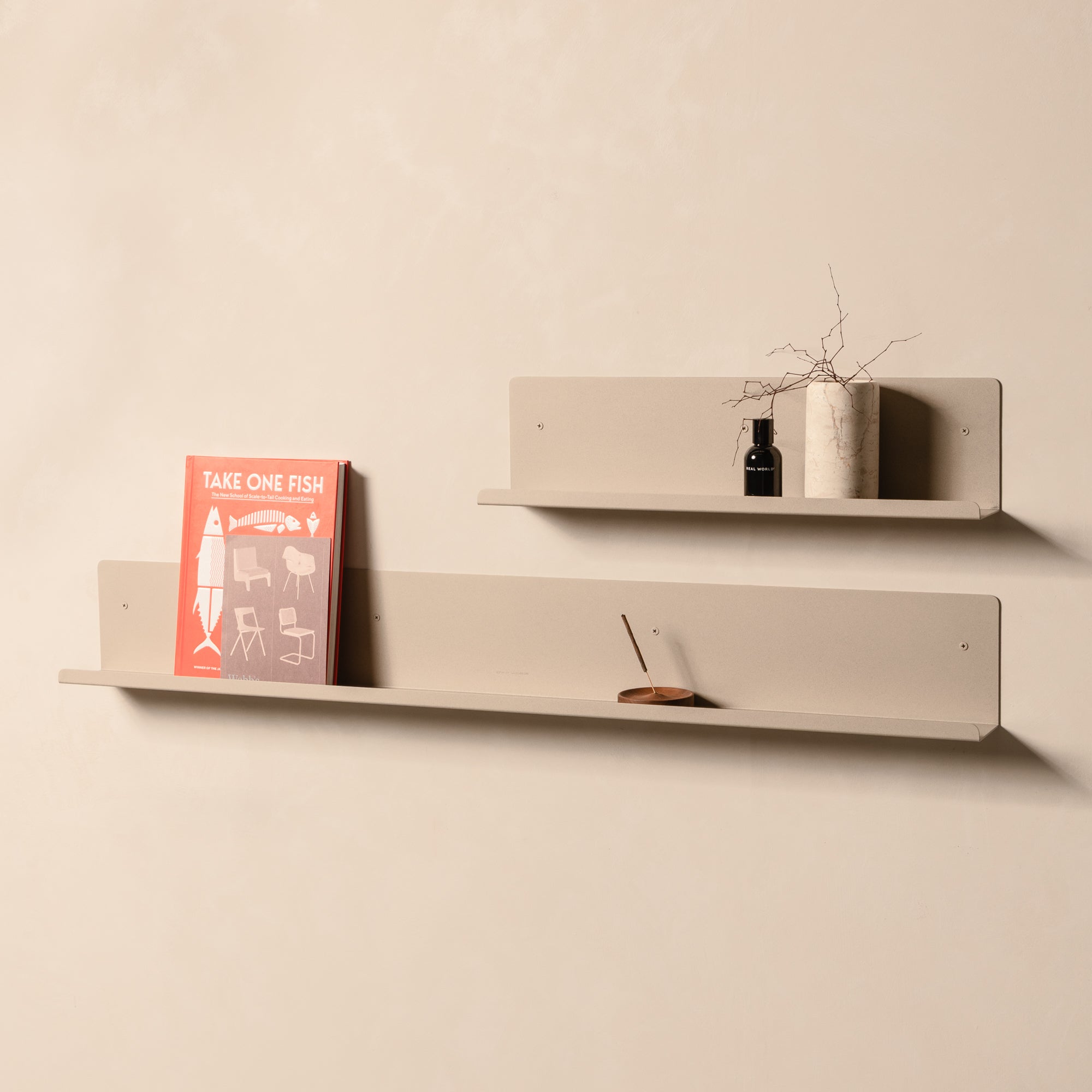 FOLD Display Ledge 600